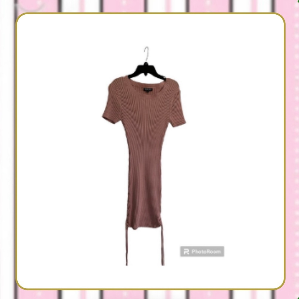 Fashion Nova stretchy dress